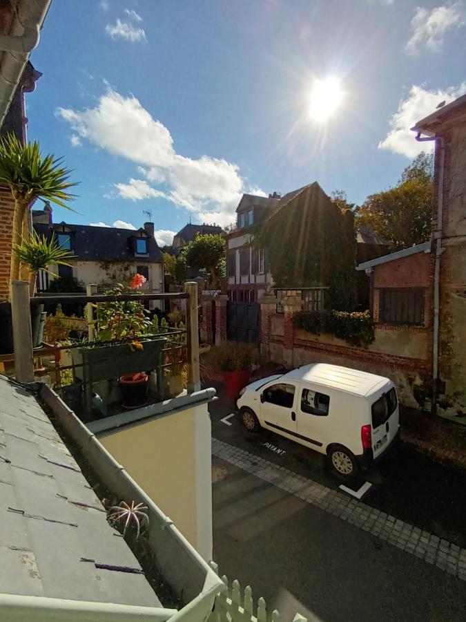 فيلا La P'Tite Normande فيلرفيل المظهر الخارجي الصورة